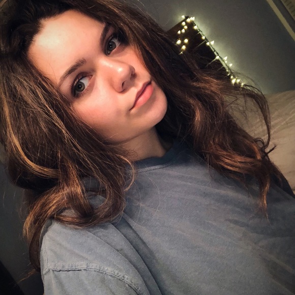 hannah_adkins
